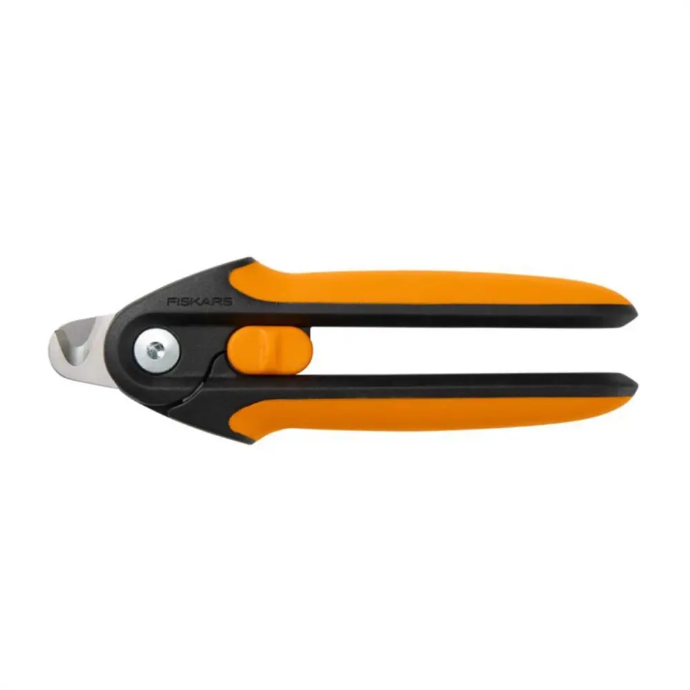 Fiskars robust klotång och klosax med ergonomiskt grepp för säker kloklippning på hund