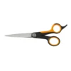 Fiskars rak pälssax med ergonomiskt 5-punktsgrepp för precis och säker trimning av hundpäls.
